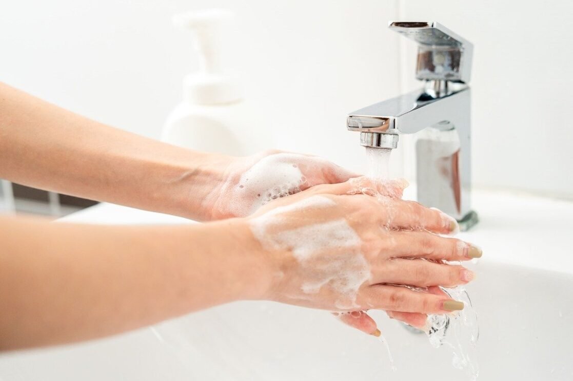 Hand wash: 8 steps 3